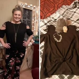 🤩New Boutique black cold shoulder top